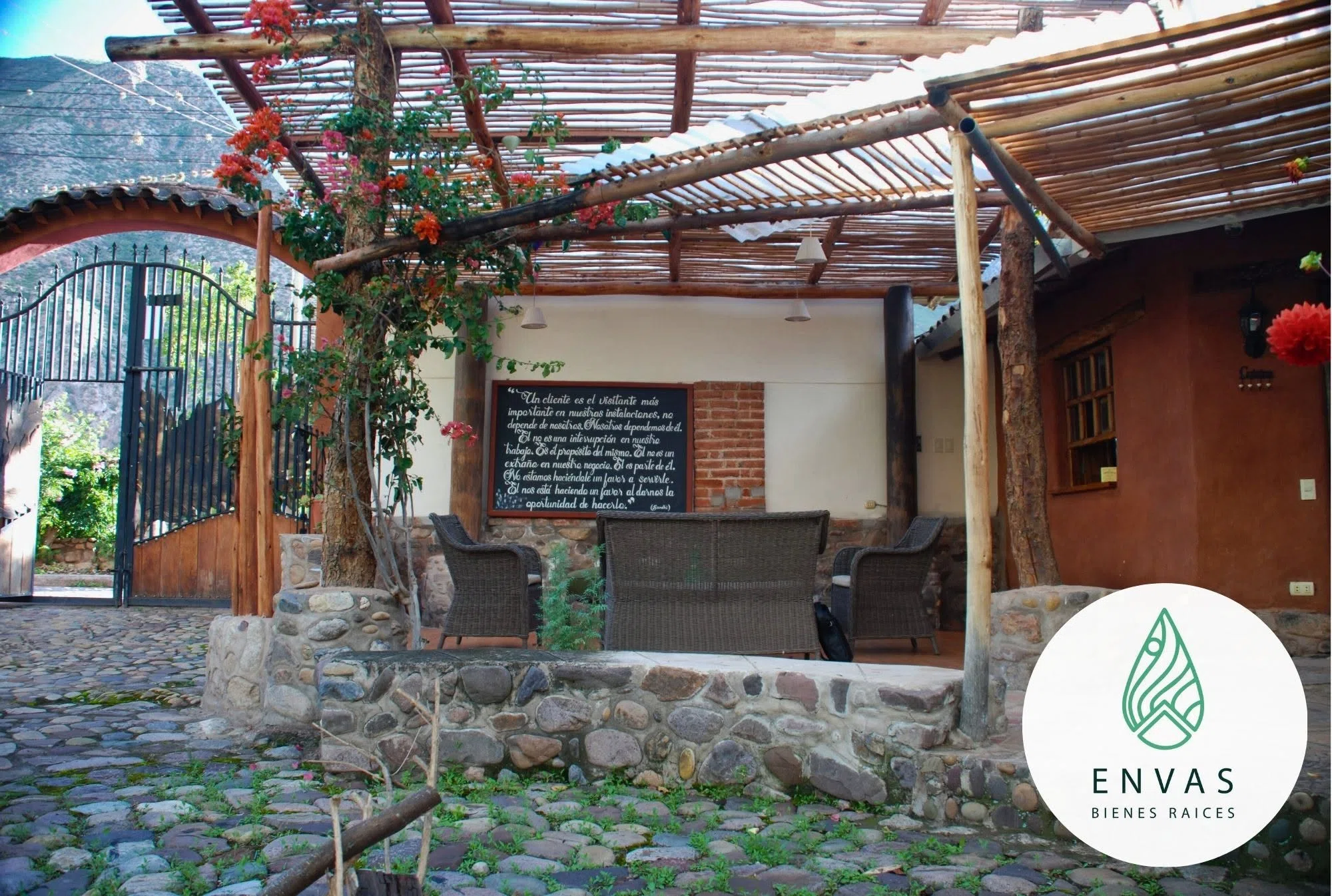 Restaurante equipado en Yucay