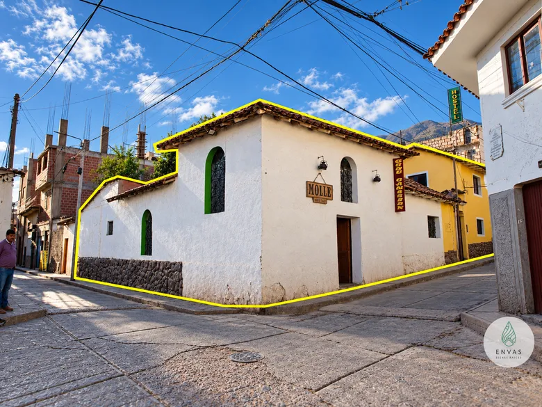 Vista de Terreno en Esq. Bolivar Y Sagrario · Urubamba